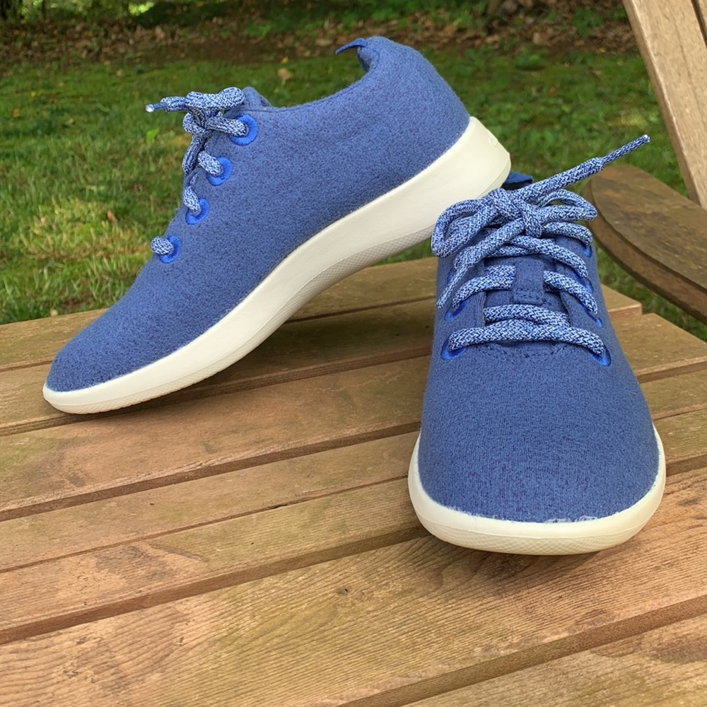 Allbirds Women’s Wool Runners Shoes - Picture 4 of 9